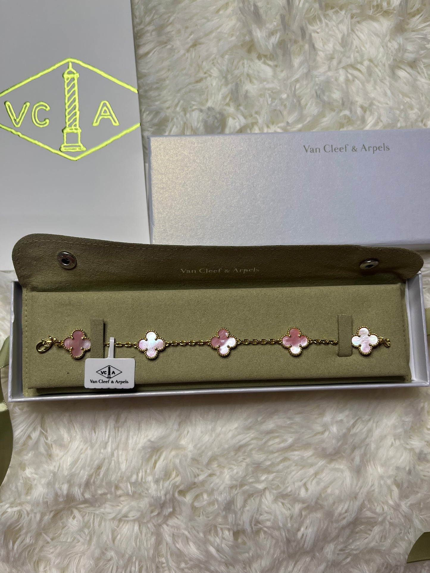 Pink/Gold 5 Clover Bracelet (pre-order)