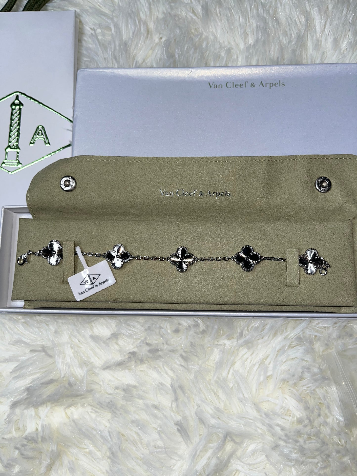 Sliver 5 Clover Bracelet (pre-order)