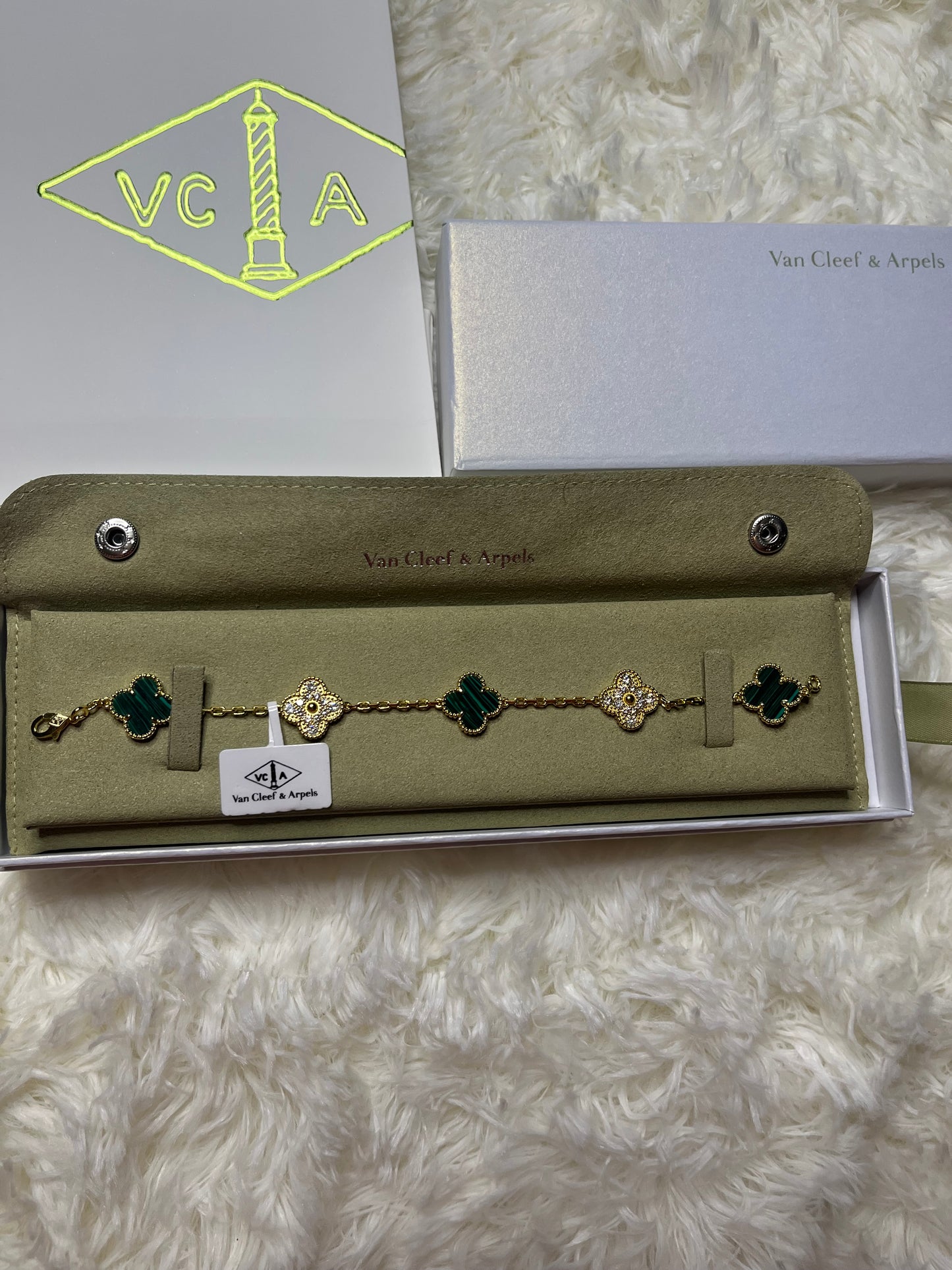 Green/Gold 5 Clover Bracelet (pre-order)