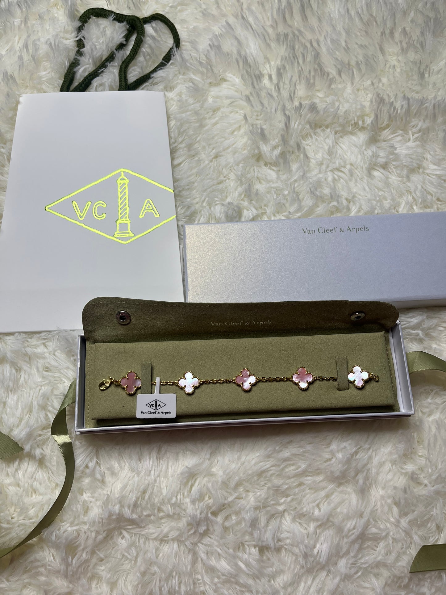 Pink/Gold 5 Clover Bracelet (pre-order)